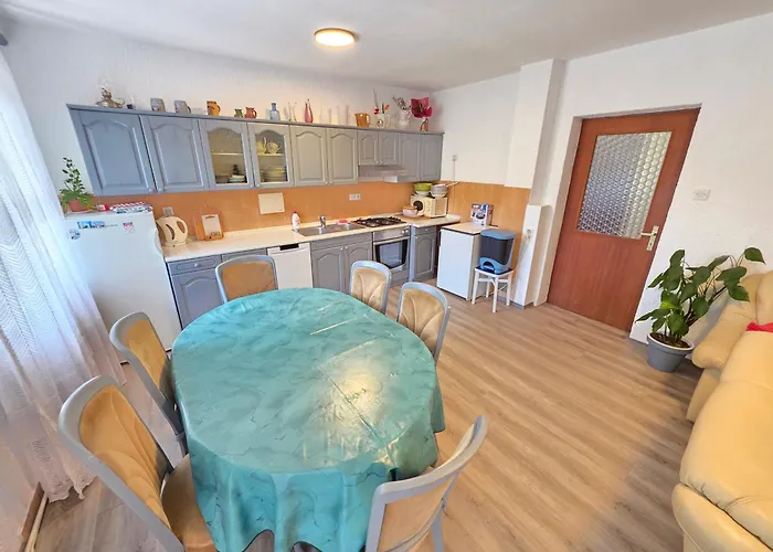 Slavica Nv - For 8 Persons *