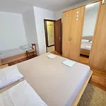 Apartment Slavica Nv - For 8 Persons Novi Vinodolski